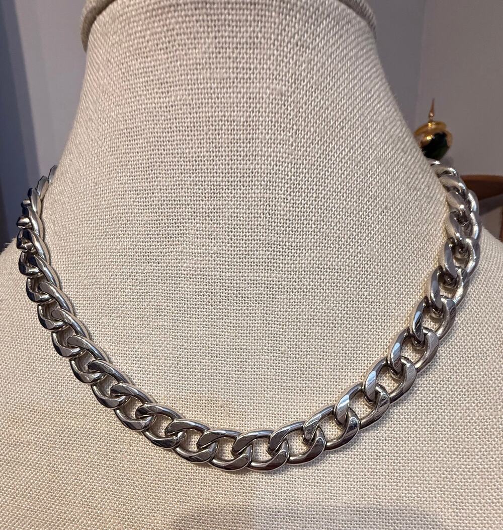 Vintage NOS Chunky Silver Tone Curb Chain Toggle Necklace 18”
